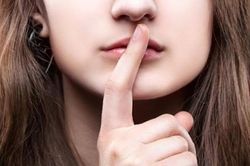 6 điều phụ nữ không bao giờ được hé lộ với chồng