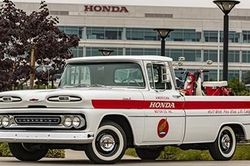 Chịu ơn Chevrolet, Honda phục chế Apache 10 đời 1961