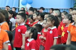 Thiếu hóc môn tăng trưởng làm trẻ thấp còi