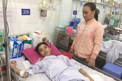 Bé trai bệnh chồng chéo, mẹ đơn thân không còn tiền chữa bệnh