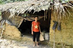 Gia cảnh khốn khó của người phụ nữ nghèo dân tộc Dao