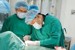 Cứu sống cụ ông bị viêm ruột thừa trên nền rối loạn nhịp tim nặng