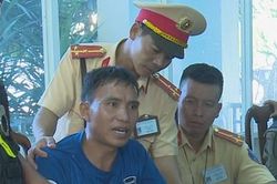 Bắt đối tượng đi xe khách chuyển ma túy từ Bắc vào Nam