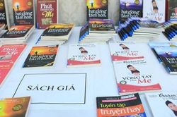 Sách giả, sách lậu: 'Vấn nạn' chưa bao giờ hạ nhiệt