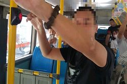 Tạm giữ người đàn ông thủ dâm trên xe buýt Hà Nội, xác minh hành vi dâm ô