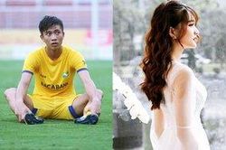 Phan Văn Đức vật lộn với chấn thương, bạn gái mời chào: 'Anh muốn về nhà với em không?'