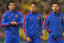Neymar phải xin lỗi, giảm 14 triệu euro lương để trở lại Barca