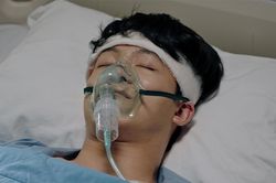 Khán giả xót xa khi Harry Lu lại bị tai nạn giao thông gây mất trí nhớ trong phim mới