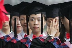 Sinh viên Trung Quốc trở thành 'tốt thí' trong thương chiến Mỹ - Trung