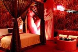 Trác táng trong căn hộ cao cấp, thiếu gia nhận kết đắng