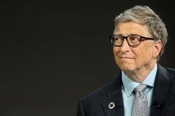 Bill Gates chia sẻ sai lầm lớn nhất: Để Google có được Android
