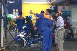 Giá thành rẻ hơn, người tiêu dùng vẫn quay lưng với xăng E5