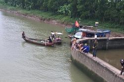 Đã tìm thấy thi thể 2 bà cháu bị lật thuyền đánh cá tại Hải Dương