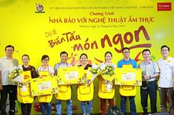 'Biến tấu món ăn mùa hè' cùng các nhà báo nhân dịp 21/6