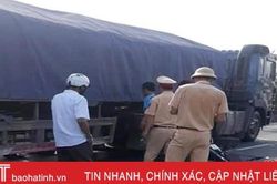 Bị xe đầu kéo cán qua người, cụ ông tử vong tại chỗ