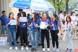 'Bị áp lực lớn, chỉ muốn hoàn thành kỳ thi THPT quốc gia sớm'