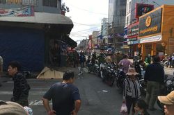Va chạm với xe máy khiến 2 người thương vong, tài xế taxi lái ô tô tháo chạy trong đêm