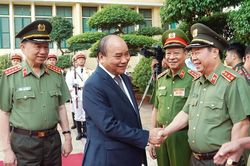 Thủ tướng yêu cầu Bộ Công an xử nghiêm vi phạm trong công tác cán bộ