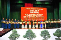 Bộ Tư lệnh TP Hồ Chí Minh hỗ trợ hơn 15 tỷ đồng cho gia đình chính sách