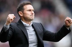 Chelsea: Lampard hưởng lương ngang Sarri, chính thức trở thành HLV của Chelsea