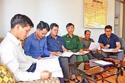 Cán bộ biên phòng 'gửi' trong dân