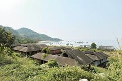 Khu nghỉ dưỡng bị bỏ hoang