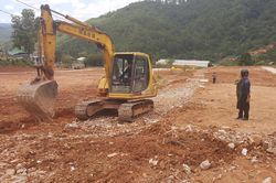 Vô tư san ủi đất, làm đường trái phép ở Đà Lạt