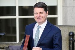 Ireland dự kiến thâm hụt ngân sách nếu Brexit 'cứng' xảy ra