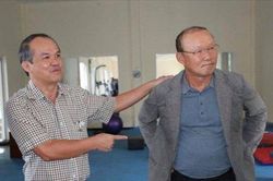 Phó Chủ tịch VFF từ chức, ai sẽ trả lương cho HLV Park Hang-seo?