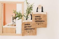 Tặng túi vải trendy thay thế túi nilon, Luxstay ghi điểm với trào lưu du lịch xanh nhưng vẫn vô cùng sang chảnh tới cộng đồng
