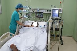 Tử vong do sốc nhiệt nặng vì nắng nóng
