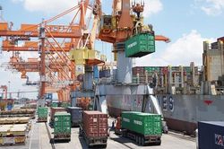 Ký EVFTA, hàng Việt Nam xuất sang EU hưởng ưu đãi thuế thế nào?