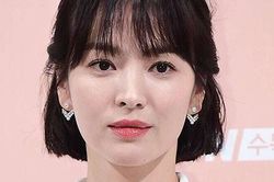 Luật sư của Song Joong Ki: 'Ly hôn là lỗi của Song Hye Kyo'
