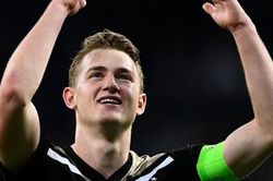 De Ligt đạt thỏa thuận gia nhập Juventus, sắp trở thành đồng đội của Ronaldo