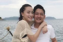 'Mỹ nhân mê đẻ nhất showbiz' tiết lộ bí quyết quấn bụng giảm eo
