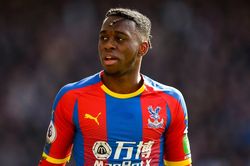 Aaron Wan-Bissaka đã đạt thỏa thuận với Manchester United