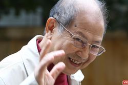 Nhà văn Châu Diên - nhà giáo Phạm Toàn đã 'dong buồm' nhẹ gót lên chuyến viễn du về cõi Thiên thai