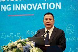 Giám đốc Pháp lý Huawei Tống Lưu Bình: 'Sở hữu trí tuệ đang bị chính trị hóa, đe dọa sự tiến bộ trên toàn thế giới'