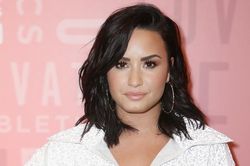 Demi Lovato đã sẵn sàng chia sẻ về bê bối nghiện ngập trong album mới