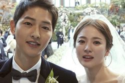 Giữa 'bão' Song Joong Ki đệ đơn ly hôn Song Hye Kyo, dân tình lại chú ý về điều này