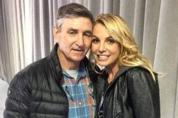 Drama mới từ nhà Britney Spears: Gia đình sẽ khởi kiện kẻ tung tin đồn cô bị giam giữ và thúc quản tại nhà riêng