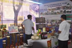 'Quảng Bình - 30 năm đổi mới và phát triển'