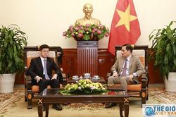 Thứ trưởng Bộ Ngoại giao Lê Hoài Trung tiếp Phó Chủ nhiệm Văn phòng công tác Đài Loan