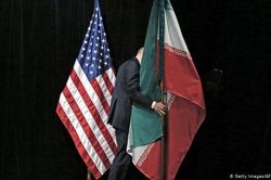 Chuyện gì đang xảy ra bên trong nước Mỹ và Iran?