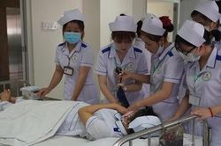 SV Đà Nẵng thực tập nghề Điều dưỡng