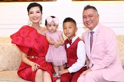 Cuộc sống ở biệt thự 500m2 của siêu mẫu từng có cát-sê 2 chỉ vàng