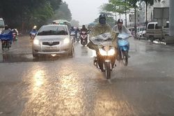 Miền Trung sắp đón mưa vàng, chấm dứt nắng nóng kỷ lục