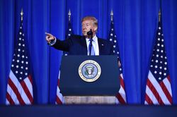 Tổng thống Trump cho phép các tập đoàn công nghệ Mỹ bán sản phẩm cho Huawei