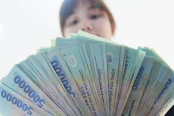 Ngân hàng trả lương cao: 'Bất bại' Vietcombank, bất ngờ NamA Bank