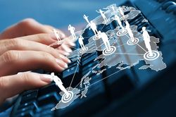 Mạng xã hội: Con dao hai lưỡi